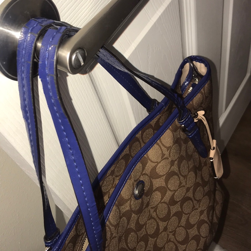 Coach Purse - Picture 2 of 6
